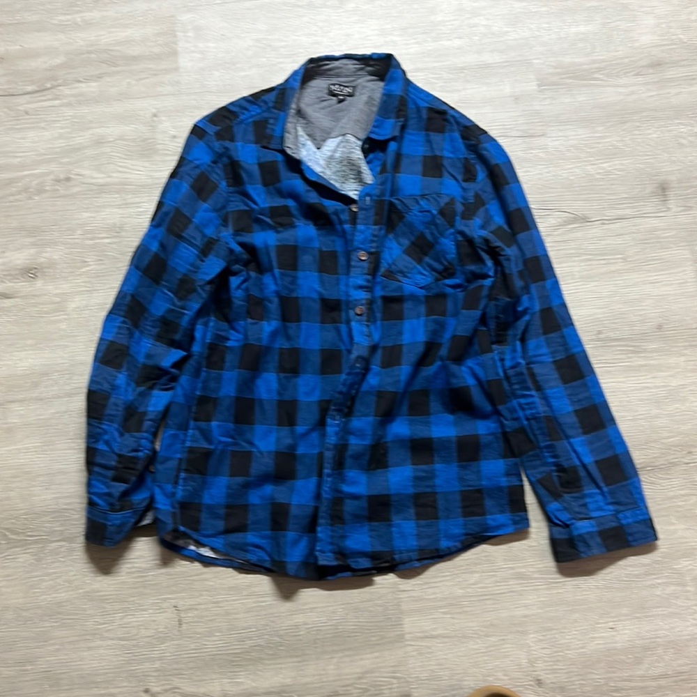 Flannel button up shirt size XL